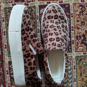 America Eagle Cheetah print platform sneakers